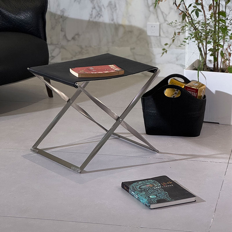 Folding footrest