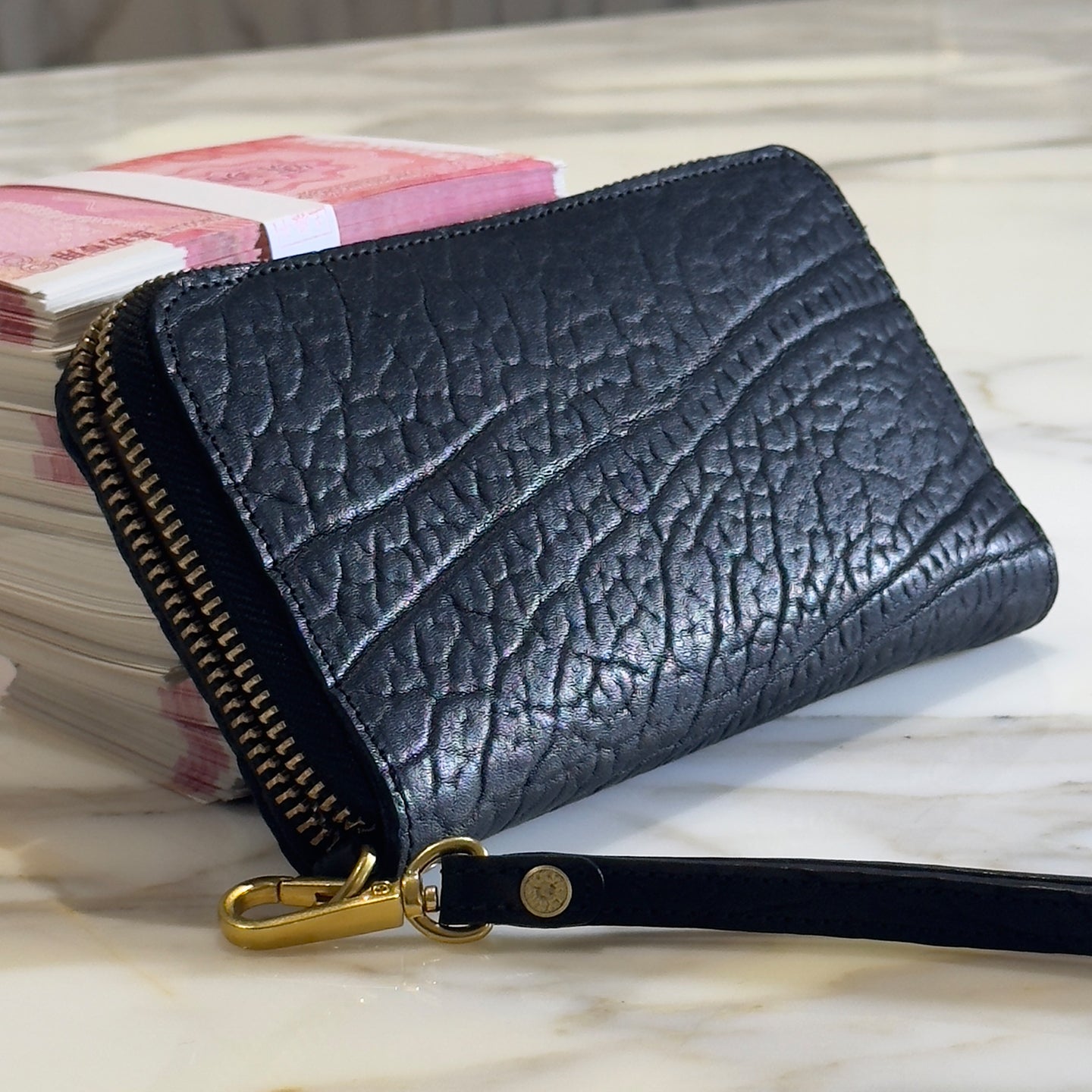 Long-style genuine leather wallet